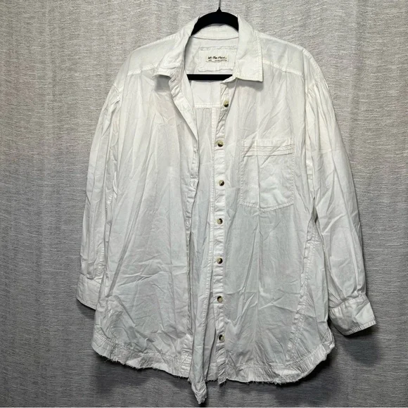We The Free Crisp White Collared Button Down Shirt Size Large - Picture 3 of 16